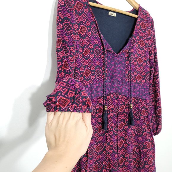Hollister Geometric Patterned A-Line Mini Dress Long Sleeve Black Pink Boho XS - Picture 4 of 12